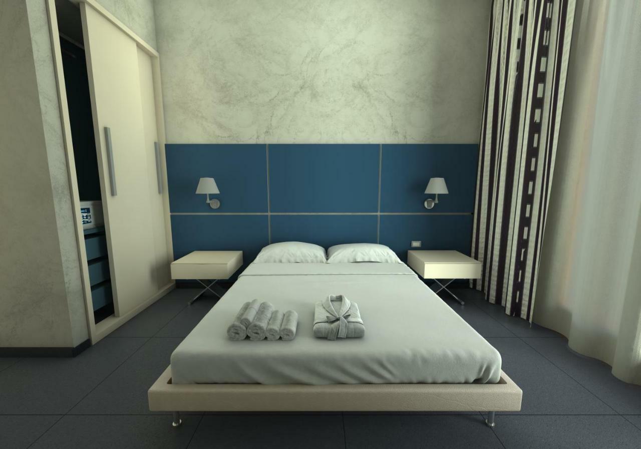 Home Club Suite Hotel Cosenza Esterno foto